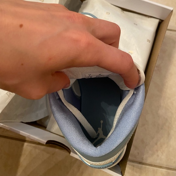 Women Air Jordan 1 mid - Picture 5 of 8